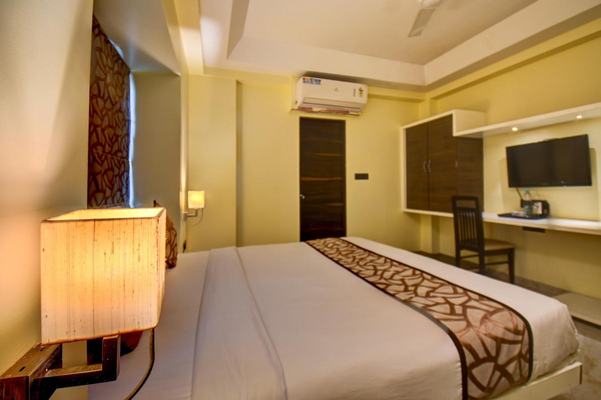 Hotel Deepali Executive Aurangabad  Exterior photo