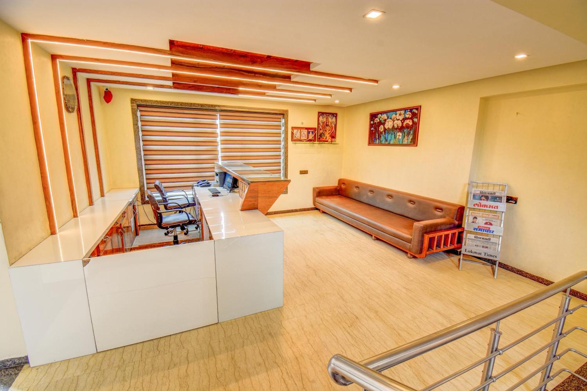 Hotel Deepali Executive Aurangabad  Exterior photo