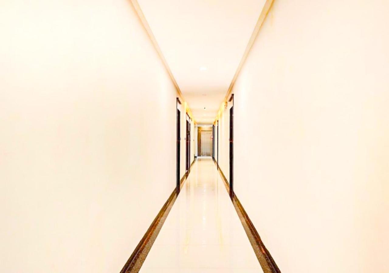 Hotel Deepali Executive Aurangabad  Exterior photo